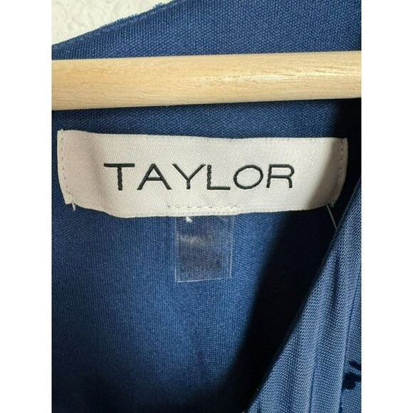 Taylor Women's Midi Dress Blue Velvet Floral Size 14W Short Sleeves New V Neck - Picture 4 of 13